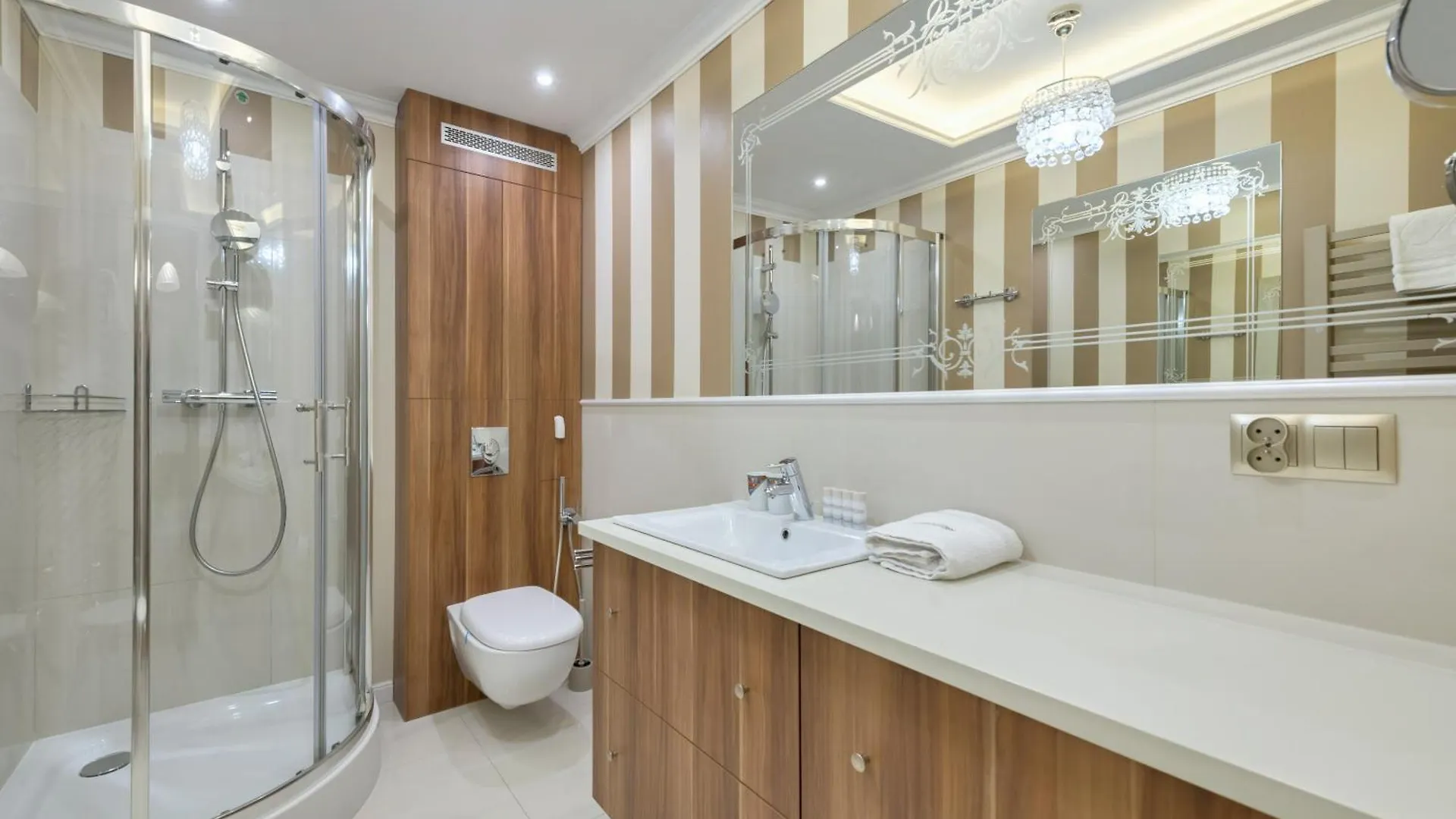 Dom & House - Apartments Ogrodowa سوبوت