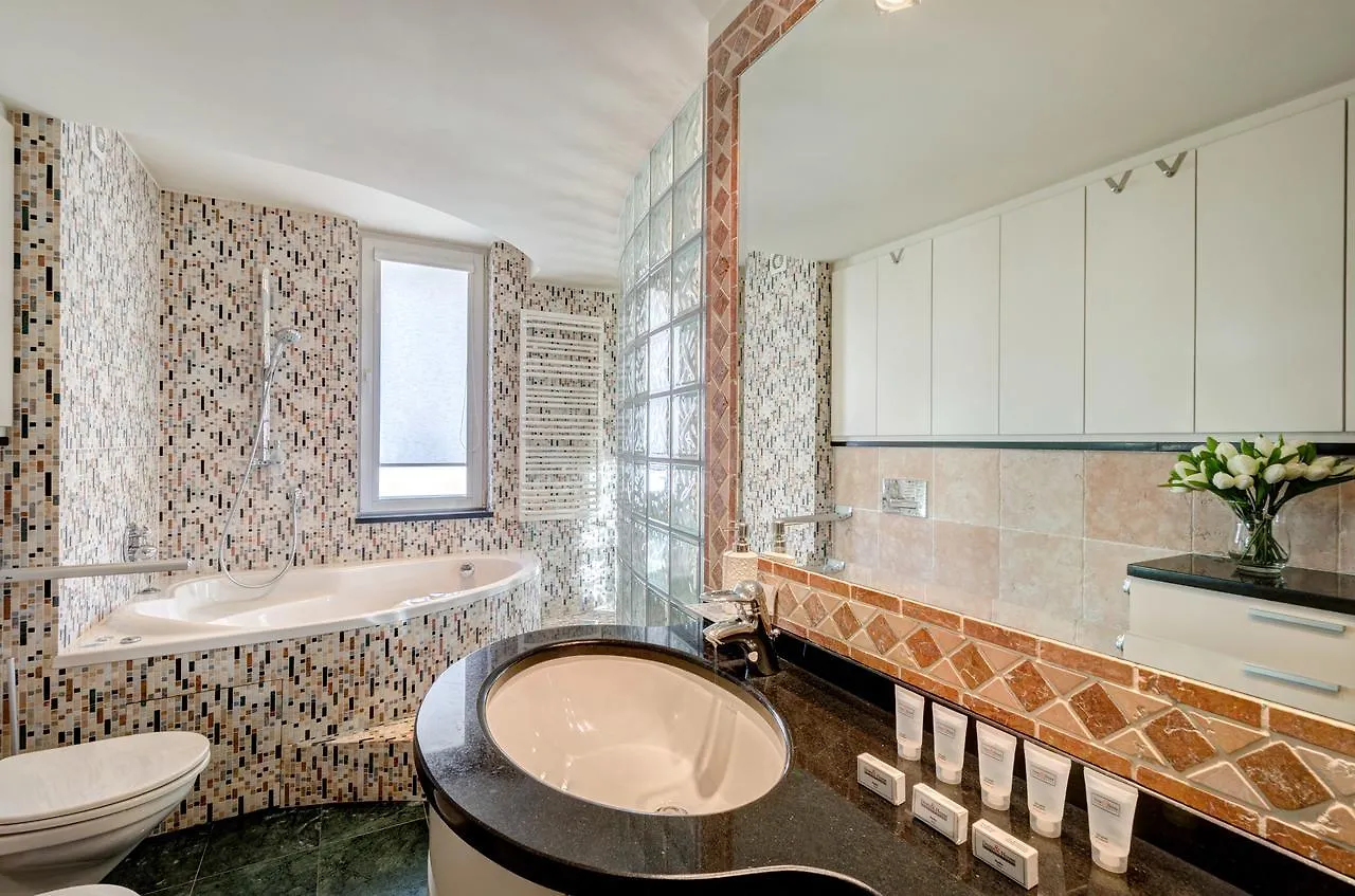 Dom & House - Apartments Ogrodowa سوبوت